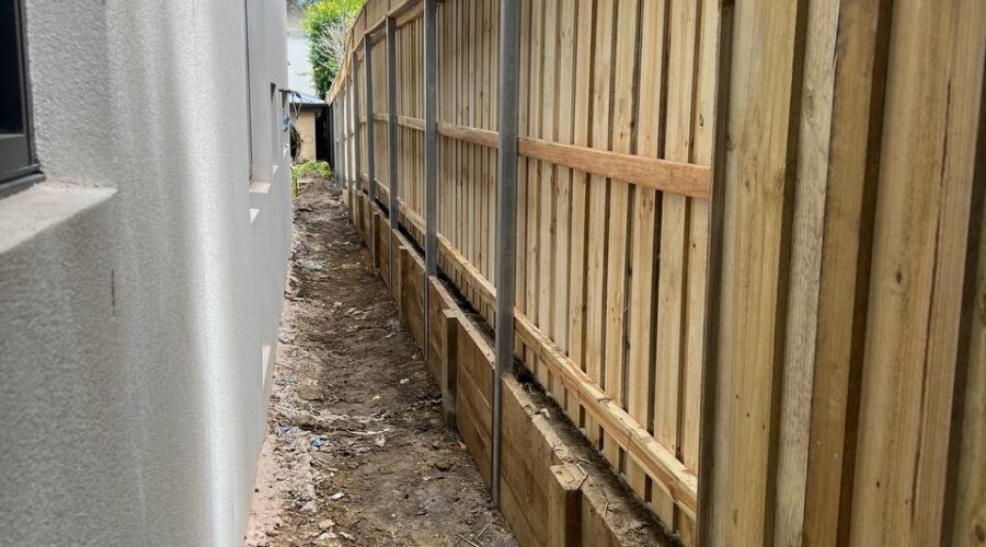 timber fence repairing in chatswood